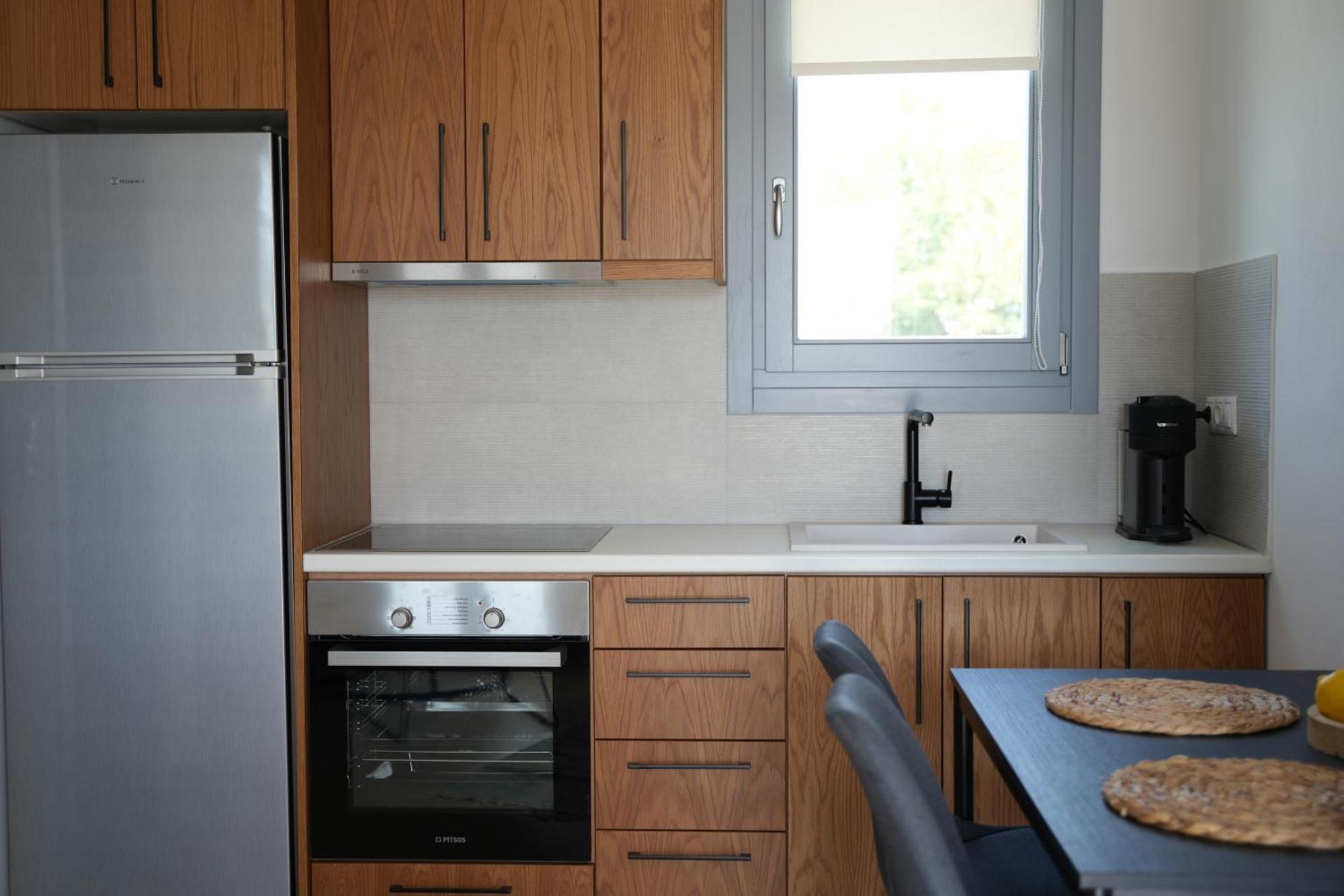 Pyrra Apartments Скирос Екстериор снимка
