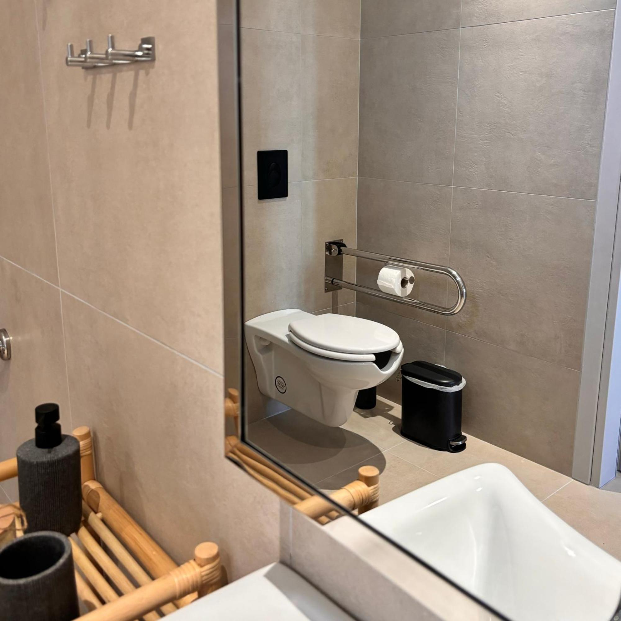 Pyrra Apartments Скирос Екстериор снимка