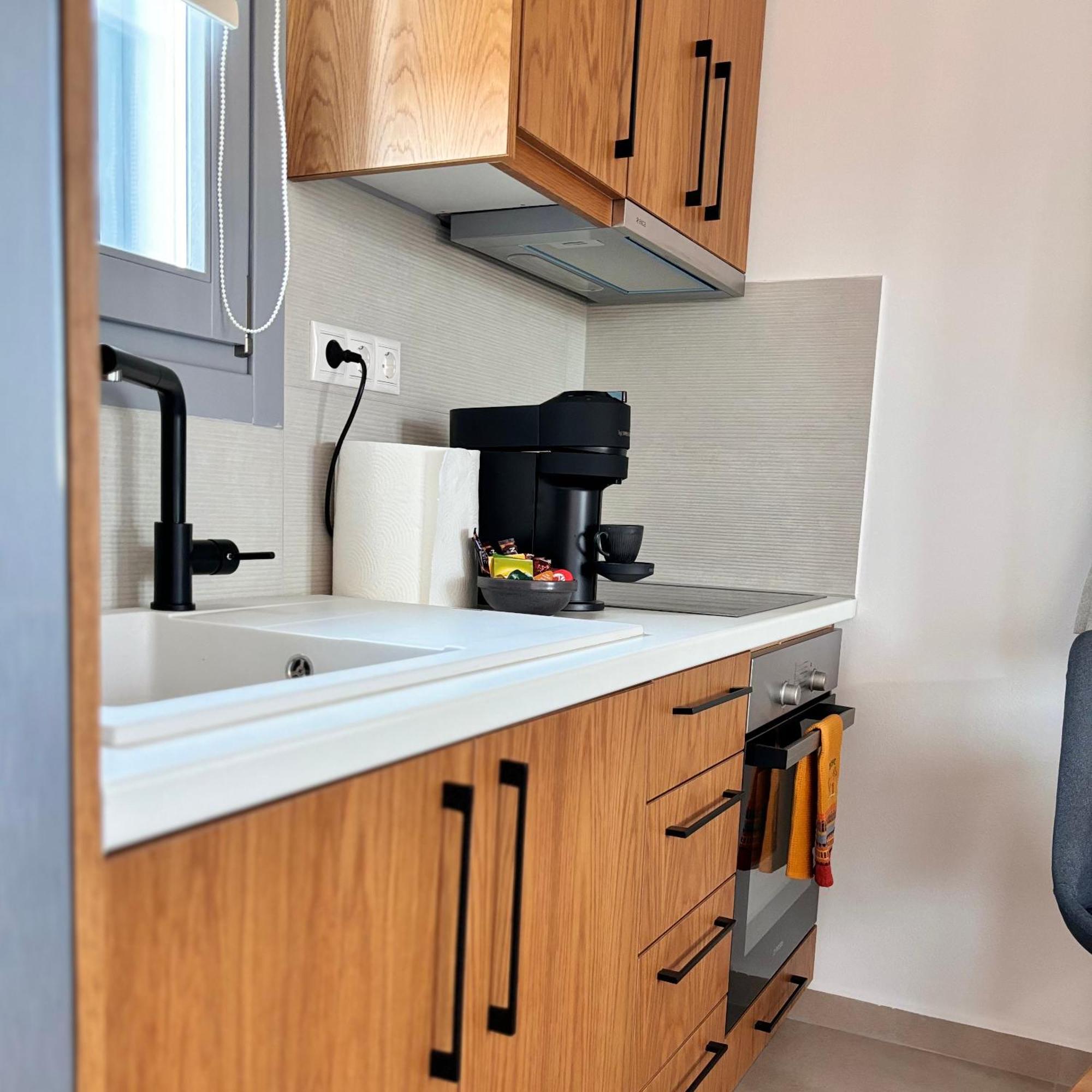 Pyrra Apartments Скирос Екстериор снимка